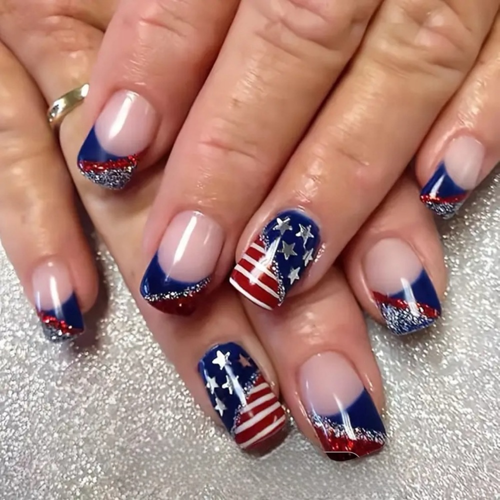 Patriotic Flag & Stars Design 24pcs Press-on Nail Set